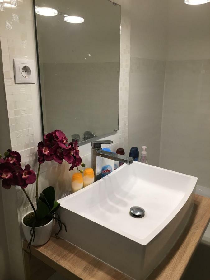 Hunyadi Apartman Szekszárd Exteriör bild