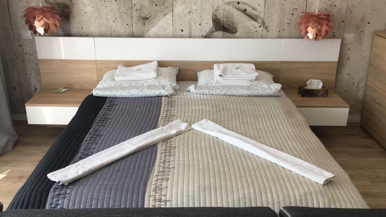 Hunyadi Apartman Szekszárd Exteriör bild